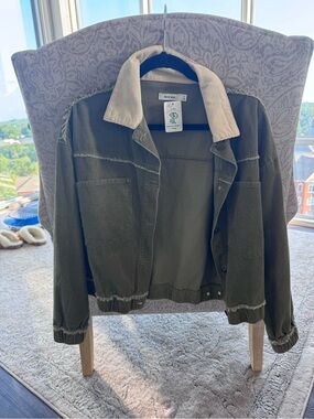 Mod Ref Olive Green Corduroy Jacket with Cream Collar